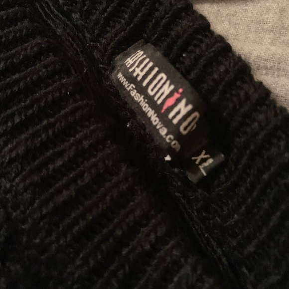 Black Crop Sweater - Picture 4 of 4